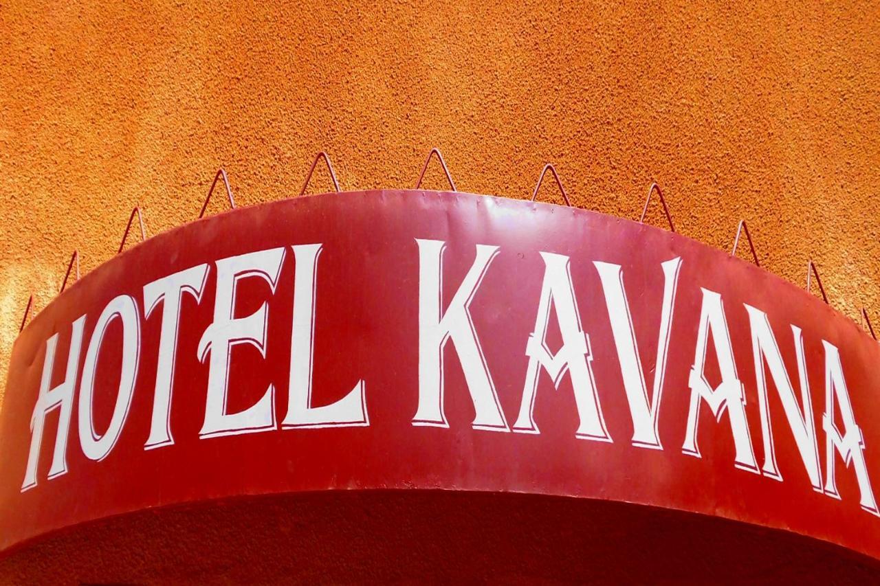 Hotel Kavana 와가두구 외부 사진
